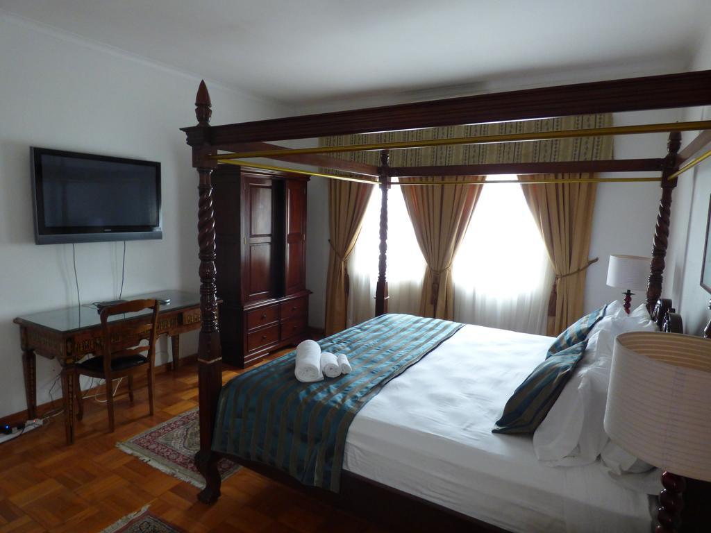 Capital House Boutique Hotel Претория Экстерьер фото