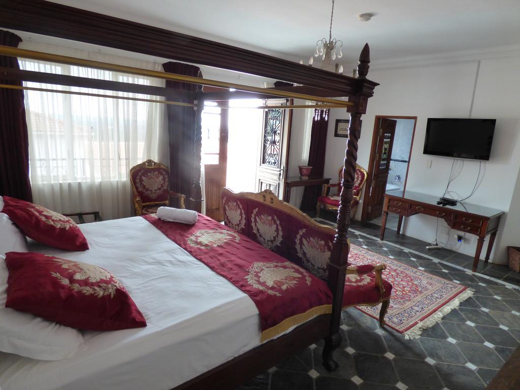 Capital House Boutique Hotel Претория Экстерьер фото