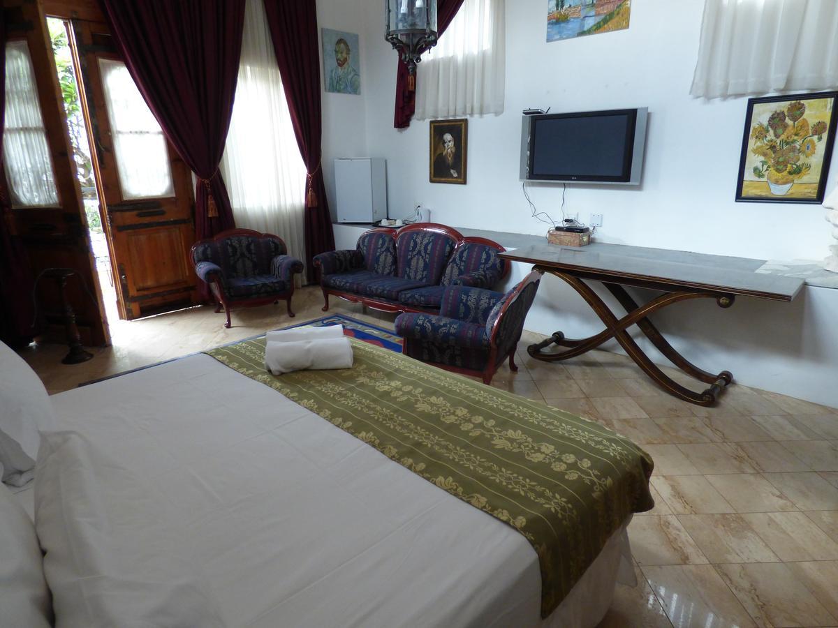 Capital House Boutique Hotel Претория Экстерьер фото