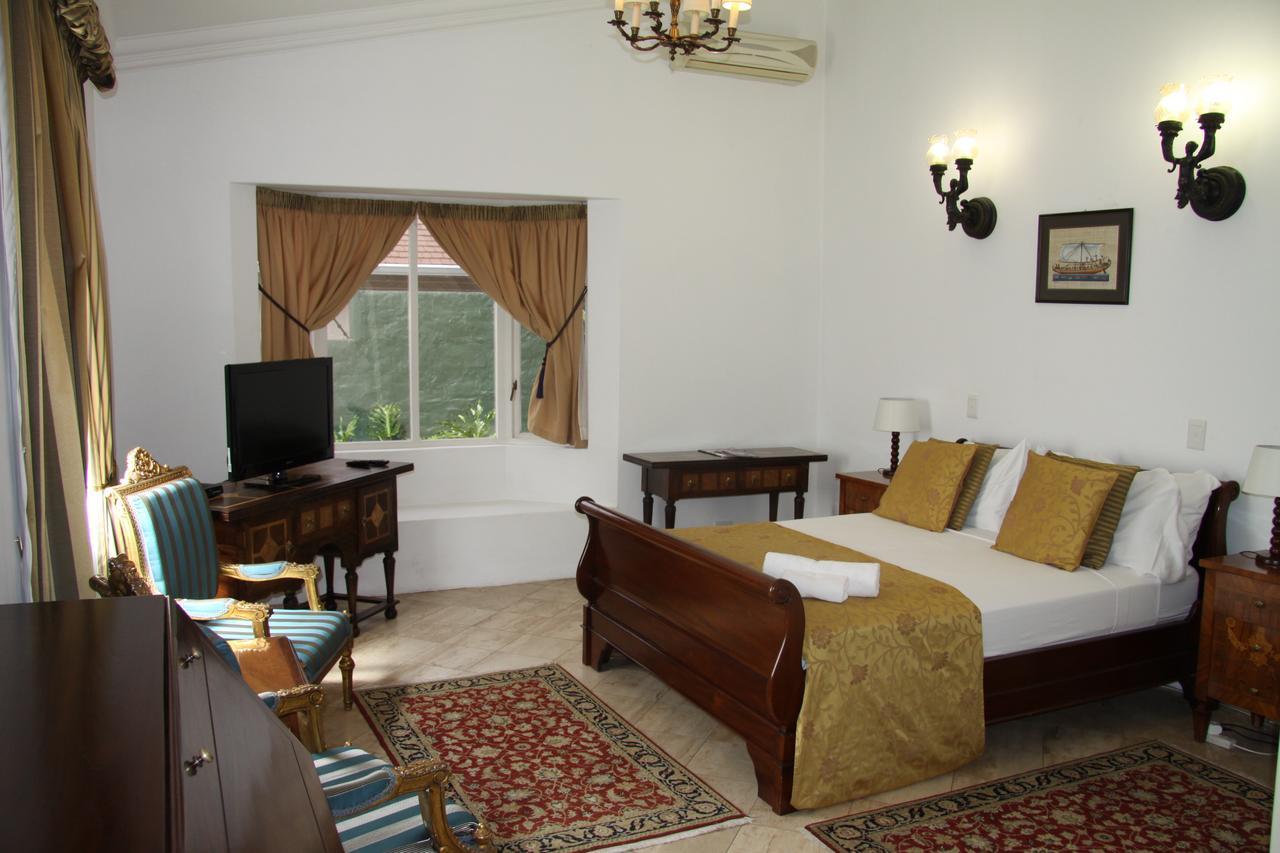 Capital House Boutique Hotel Претория Экстерьер фото