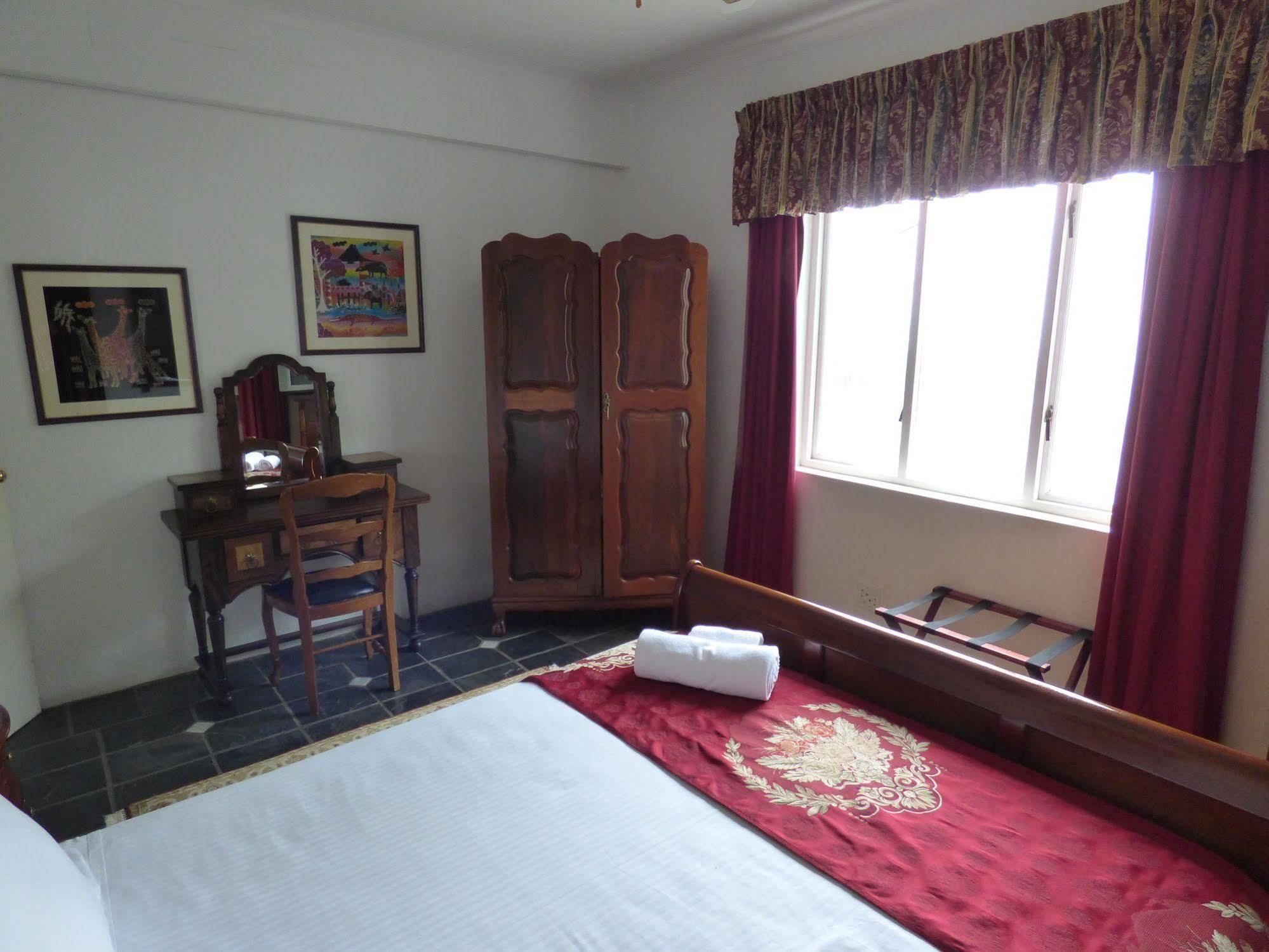 Capital House Boutique Hotel Претория Экстерьер фото