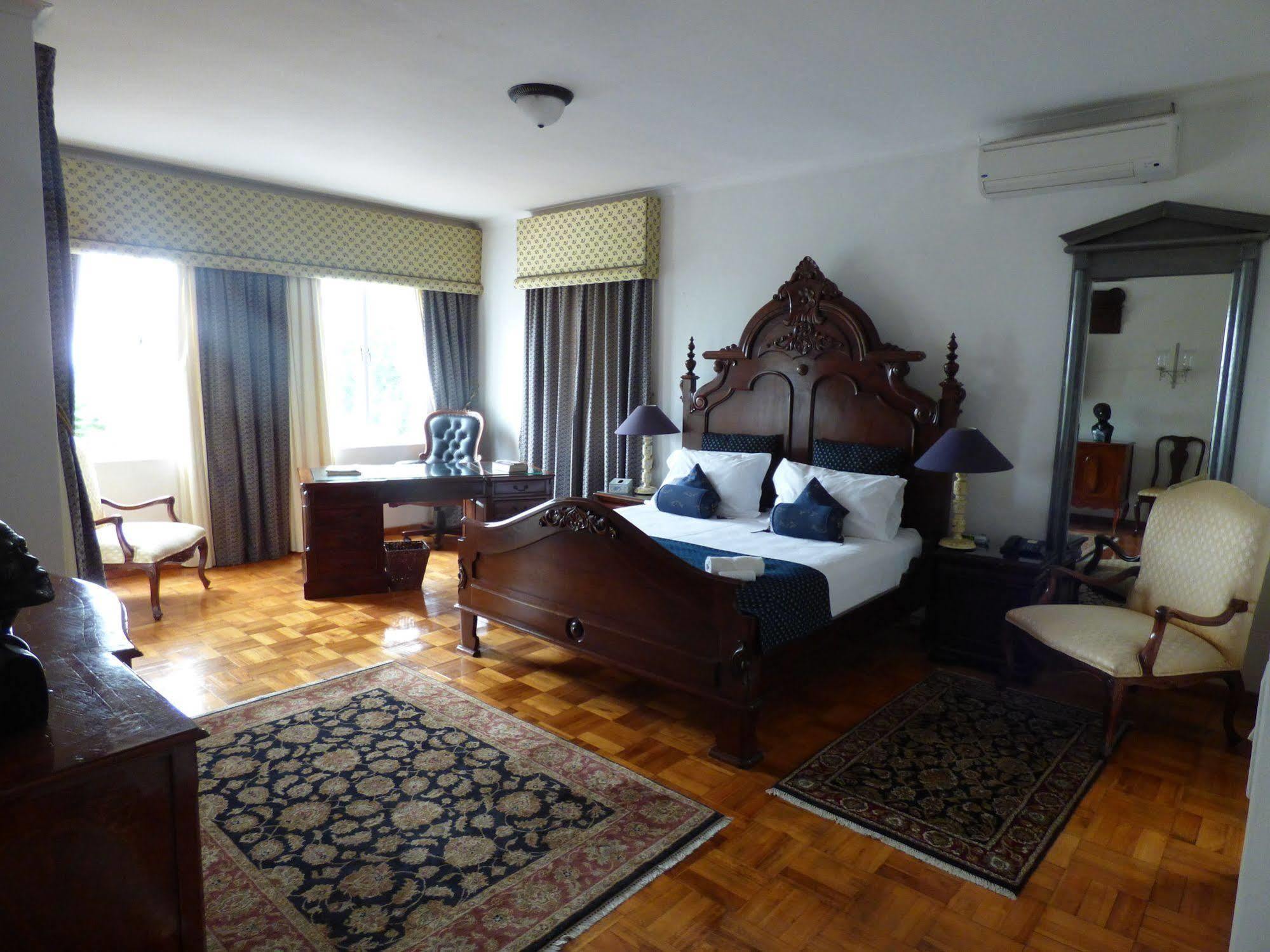 Capital House Boutique Hotel Претория Экстерьер фото